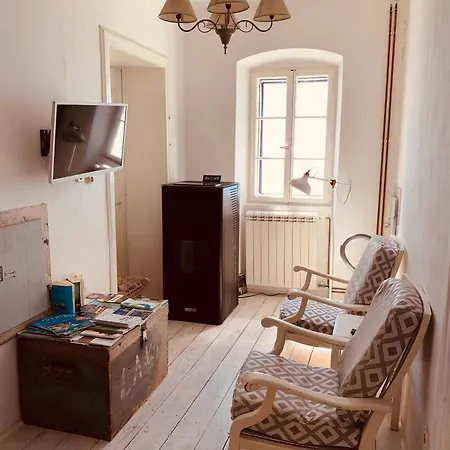 Crna Punta Koromačno