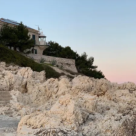 Crna Punta Koromačno