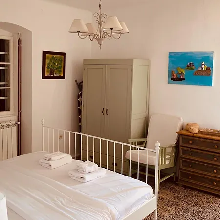 Crna Punta Koromačno