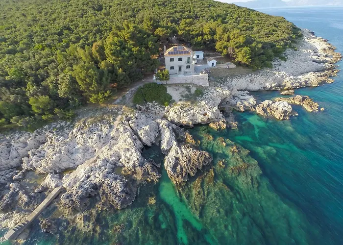 Crna Punta Koromačno